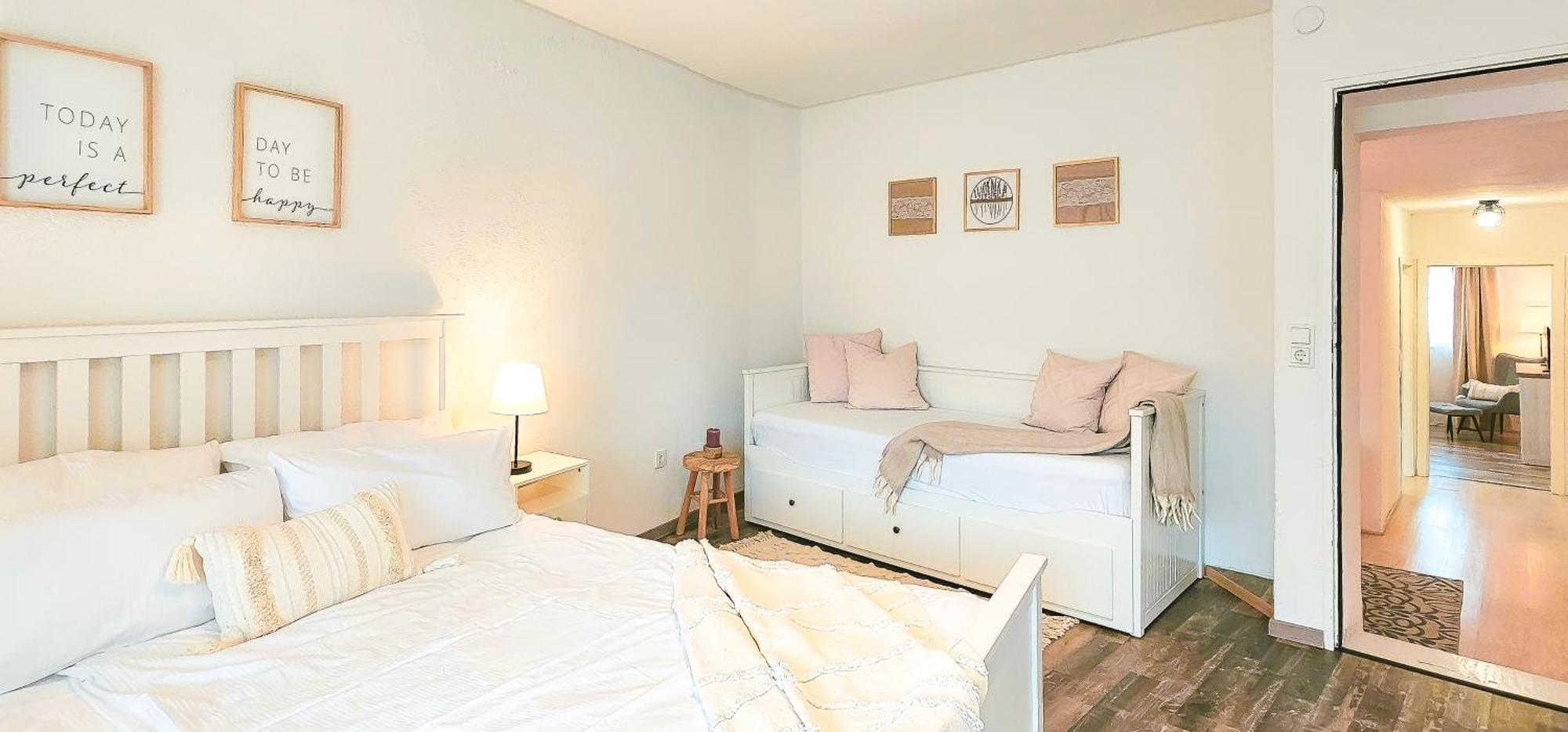 Apartment Suedwind - Beautiful Premium Apartment With 2 Bedrooms Near Rhine Falls & Zurich Airport In Klettgau Weisweil  外观 照片